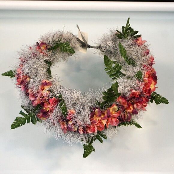 Hinahina Garden Hawaiian Koa Lei Floral Eyelash Yarn Ribbon w Faux Kukui Nut - Picture 4 of 9